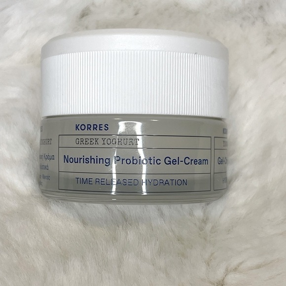 😍 Brand New😍 1oz Korres Greek Yoghurt Nourishing Probiotic Gel-Cream - Picture 1 of 2